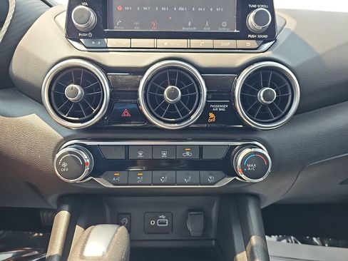 Used 2025 Nissan Sentra S FWD image 23