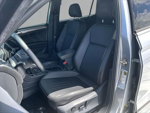 Used 2022 Volkswagen Tiguan SE R-Line FWD image 27