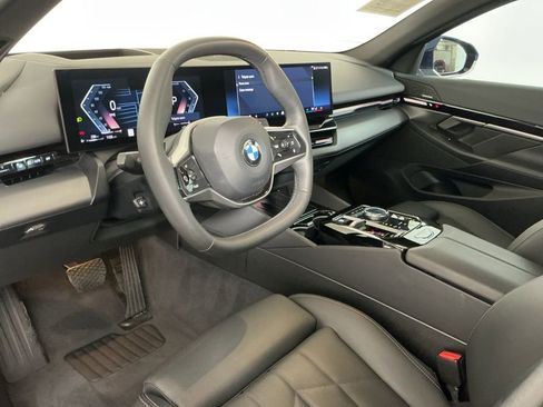 Certified 2024 BMW 530i 530i w/ M Sport Package image 22