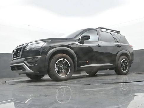 Used 2025 Nissan Pathfinder Rock Creek AWD/4WD image 12