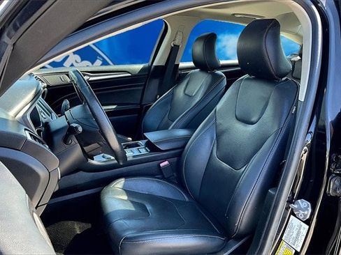 Certified 2019 Ford Fusion Titanium image 24