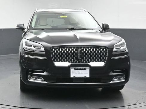 Certified 2023 Lincoln Aviator Black Label AWD/4WD image 2