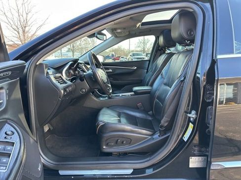 Used 2016 Chevrolet Impala LTZ w/ Enhanced Convenience Package image 9