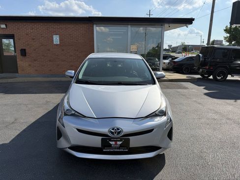 Used 2016 Toyota Prius Two FWD image 3