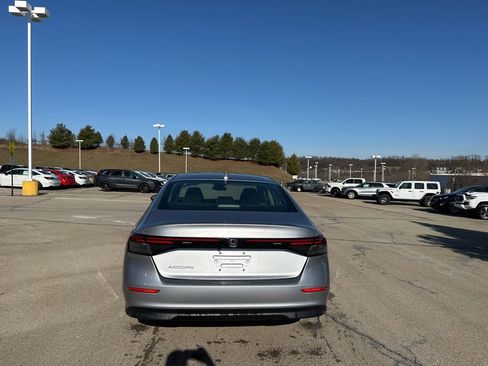 Used 2023 Honda Accord LX image 4