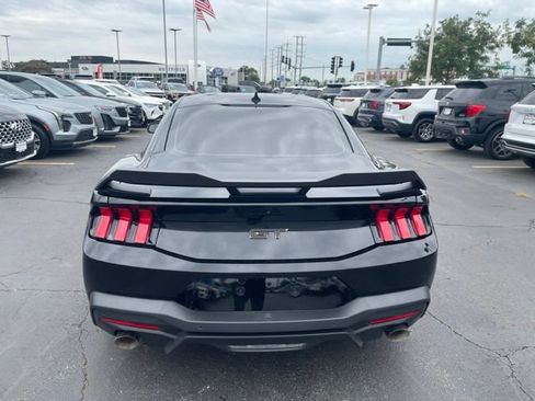 Used 2024 Ford Mustang GT Premium RWD image 3