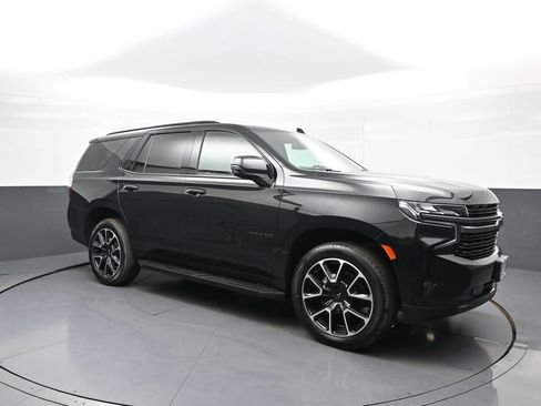 Used 2022 Chevrolet Tahoe RST w/ Luxury Package AWD/4WD image 4