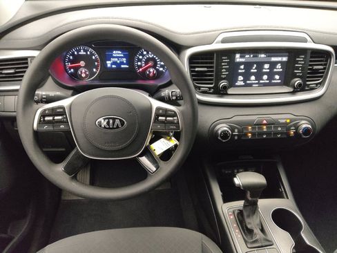Used 2020 Kia Sorento FWD V6 image 21