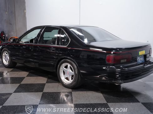 Used 1995 Chevrolet Impala SS RWD image 8