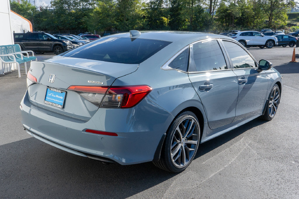 Used 2023 Honda Civic Touring image 14