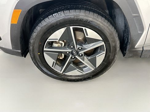 Used 2025 Hyundai Tucson SEL AWD/4WD image 11