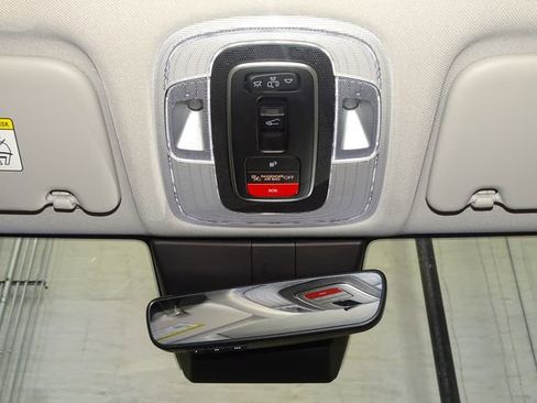 Used 2024 Hyundai Kona Limited image 30