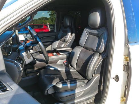Used 2024 Lincoln Navigator L Reserve w/ Equipment Group 201A AWD/4WD image 2