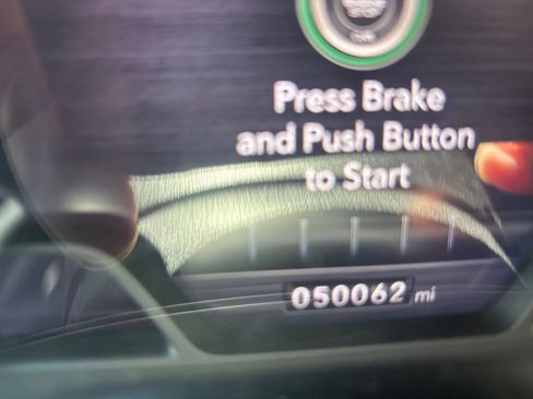 Used 2021 RAM 1500 Laramie RWD image 14