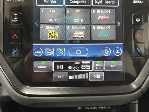 Certified 2025 Subaru Crosstrek 2.5i Limited w/ Crosstrek Mirror Package image 23