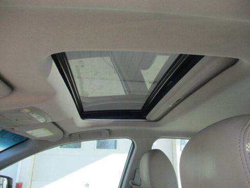 Used 2015 Nissan Altima 2.5 SL w/ Technology Package image 10