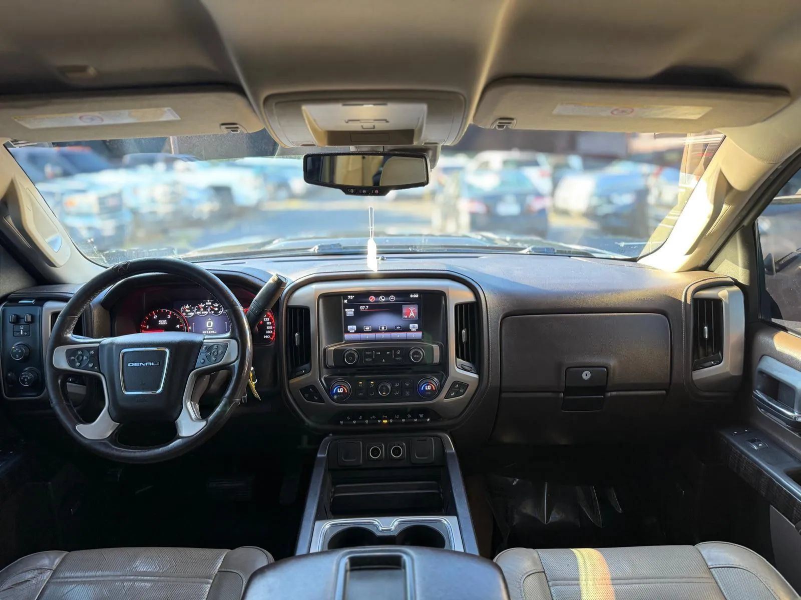 Used 2015 GMC Sierra 2500 Denali w/ Duramax Plus Package AWD/4WD image 16