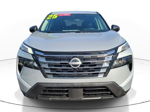 Certified 2025 Nissan Rogue S FWD image 2