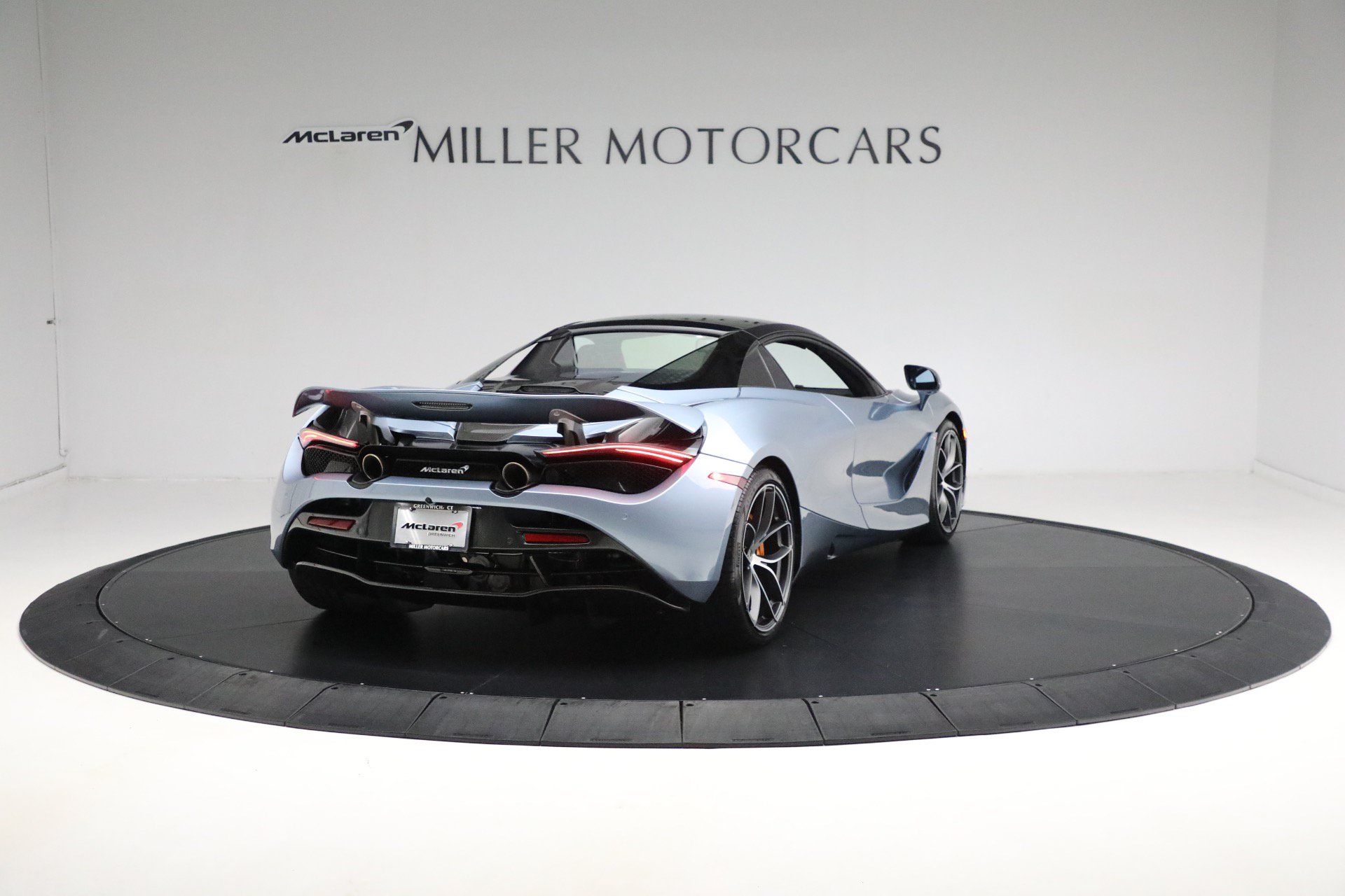 Used 2023 McLaren 720S Performance RWD image 31