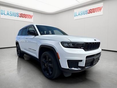 Used 2023 Jeep Grand Cherokee L Laredo