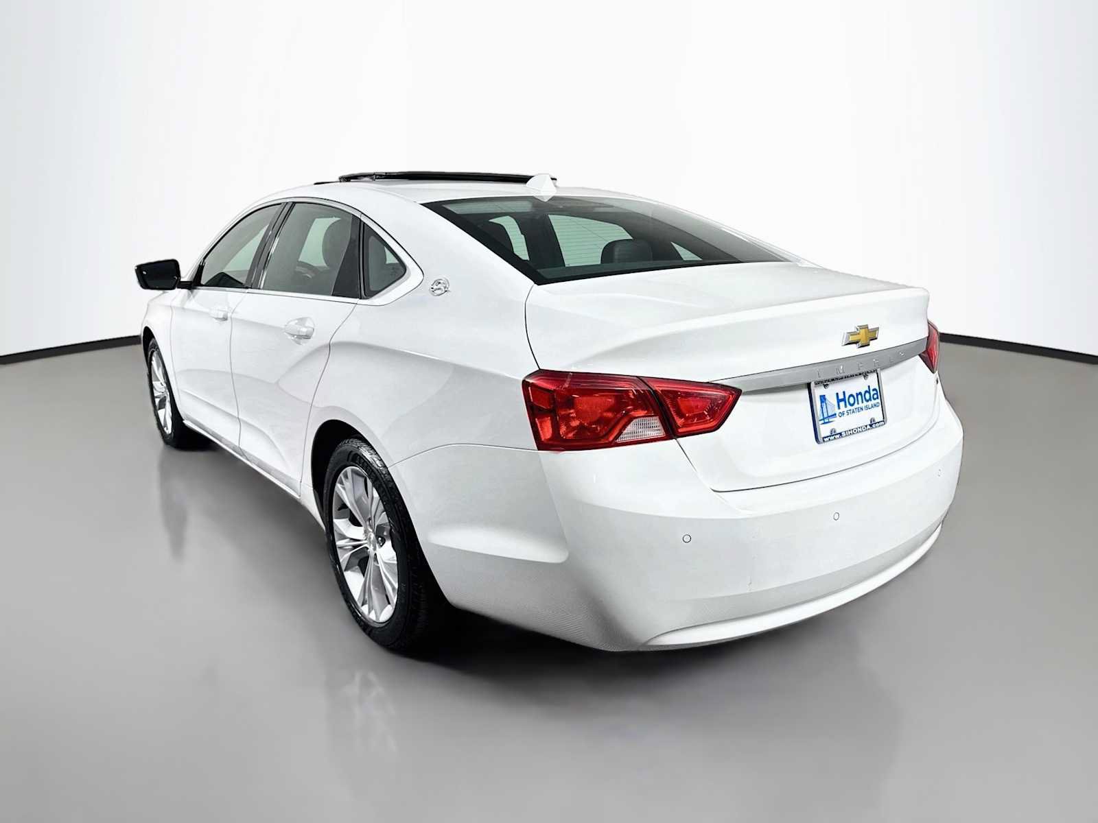 Used 2014 Chevrolet Impala LT w/ Convenience Package FWD image 4