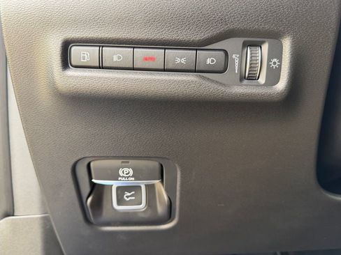 New 2026 Jeep Cherokee Overland w/ Advanced Pro Tech Group AWD/4WD image 21