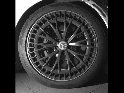 Certified 2023 Mercedes-Benz EQS AMG 4MATIC image 9