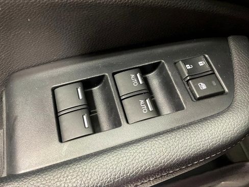 Used 2019 Honda Ridgeline Sport image 40