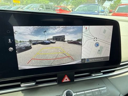 Used 2024 Hyundai Elantra SEL FWD image 10