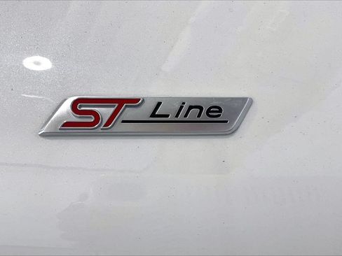 Used 2023 Ford Explorer ST-Line w/ Class IV Trailer Tow Package RWD image 9