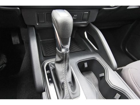 Used 2022 Nissan Frontier SV image 23