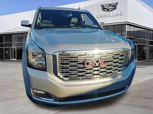 Used 2018 GMC Yukon Denali w/ Open Road Package AWD/4WD image 9
