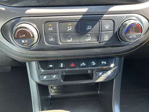 Used 2021 GMC Canyon AT4 w/ Trailering Package AWD/4WD image 17