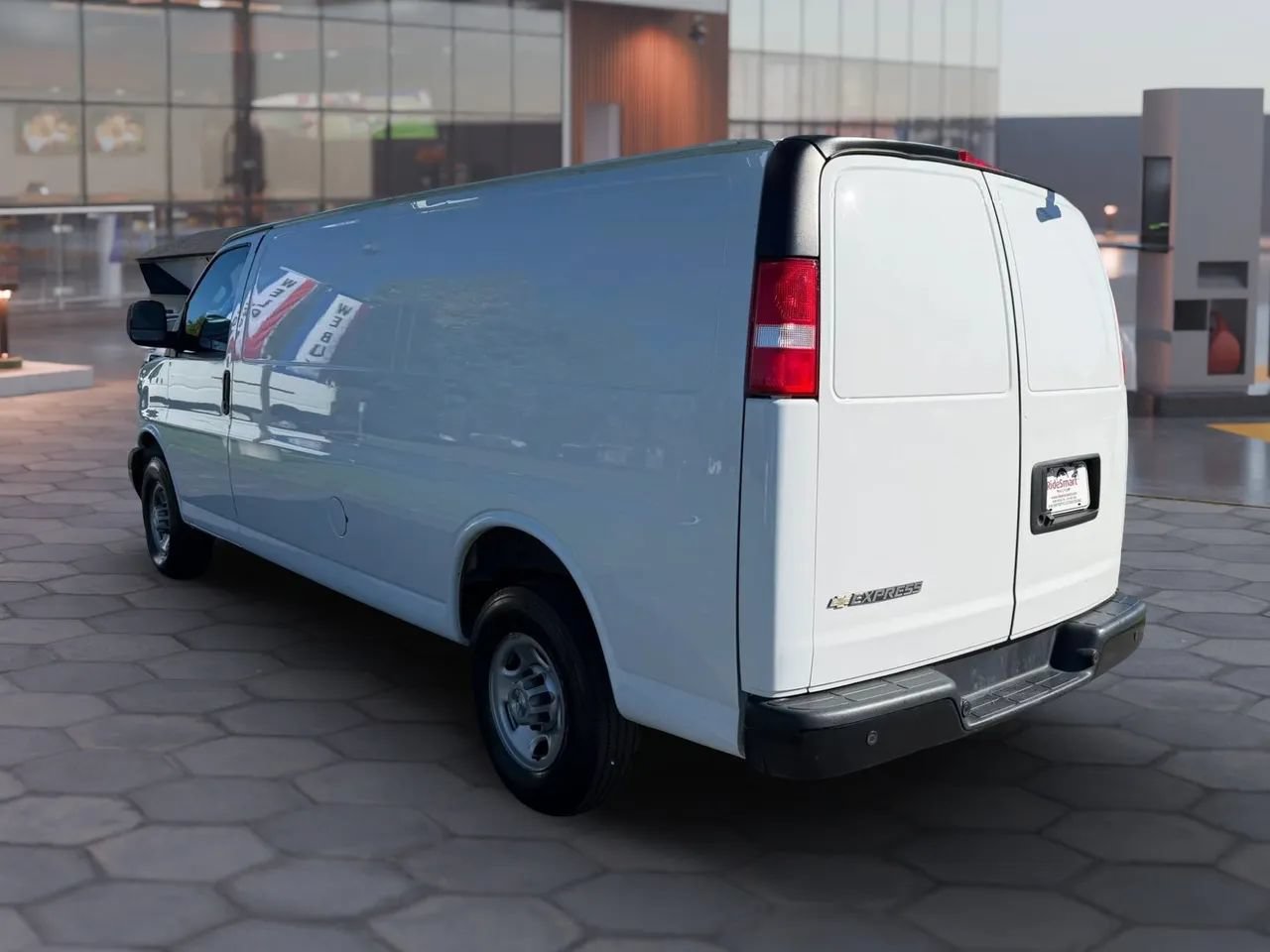 Used 2023 Chevrolet Express 2500 Extended w/ Driver Convenience Package RWD image 8