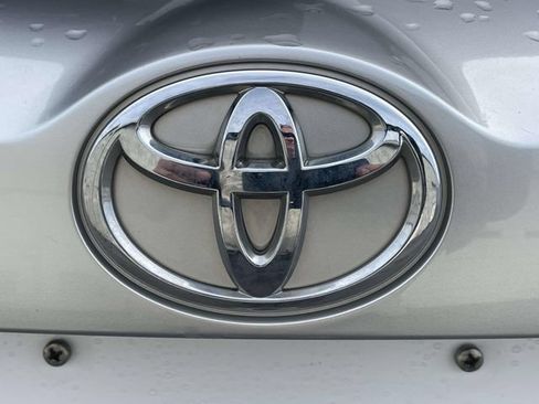 Used 2015 Toyota RAV4 Limited FWD image 10