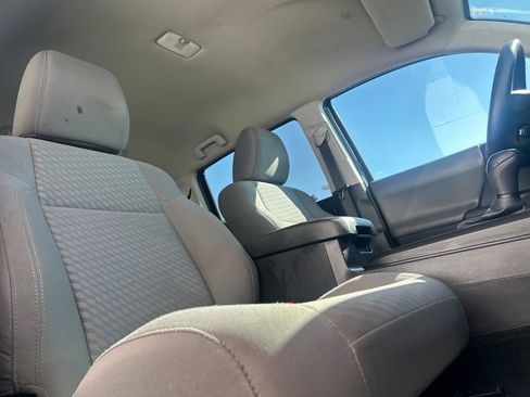 Used 2022 Toyota Tacoma SR image 24