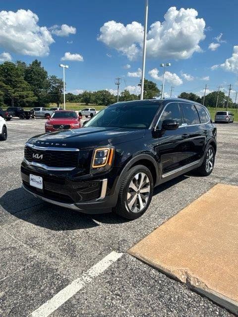 Used 2022 Kia Telluride EX w/ EX Premium Package FWD image 7