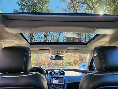 Used 2013 Jaguar XJ L Portfolio image 23
