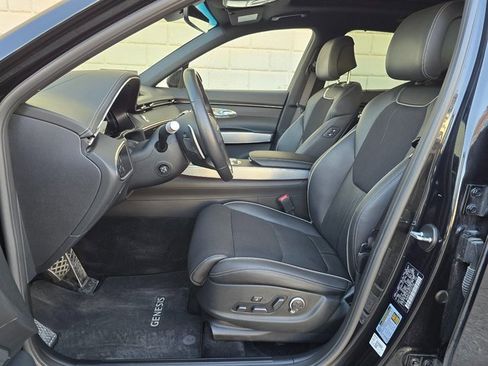 Used 2023 Genesis GV70 2.5T w/ Sport Prestige Package image 16