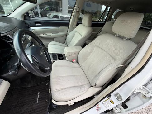 Used 2012 Subaru Outback 2.5i Premium AWD/4WD image 11
