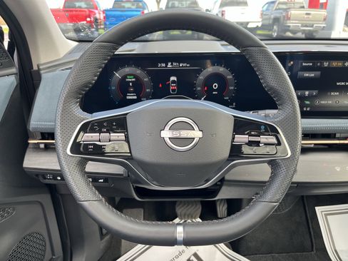 Used 2024 Nissan Ariya AWD image 22