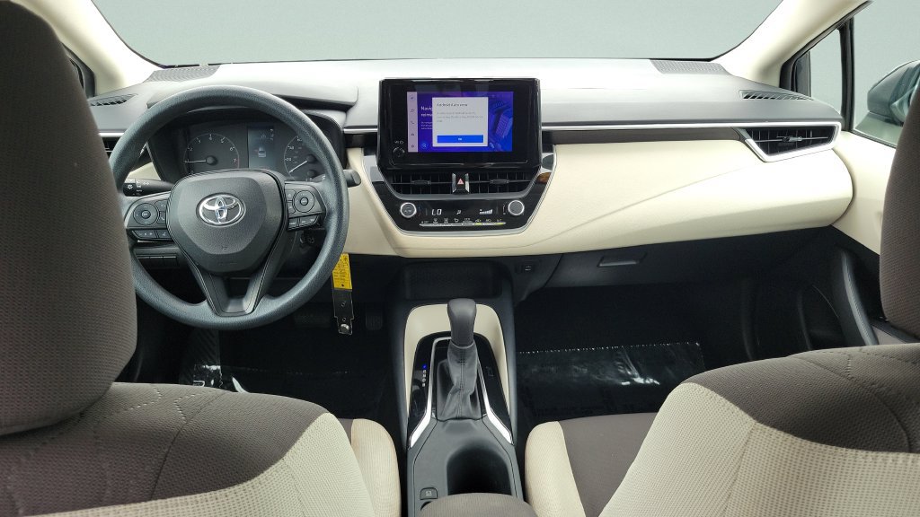 Used 2023 Toyota Corolla LE FWD image 9