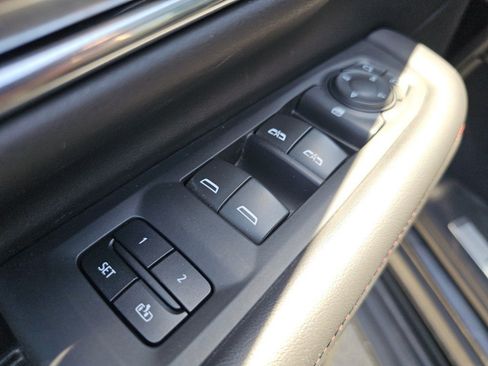 Used 2023 Chevrolet Tahoe RST AWD/4WD image 31