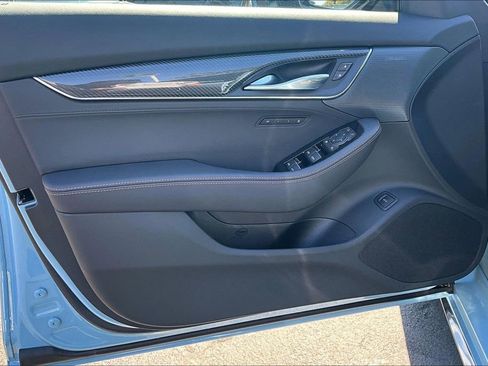 New 2026 Cadillac CT5 V image 11