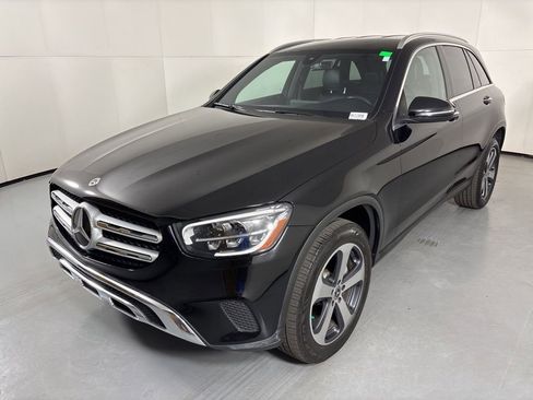 Used 2020 Mercedes-Benz GLC 300 image 4