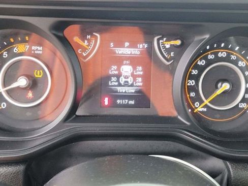 Used 2024 Jeep Wrangler Sport image 13