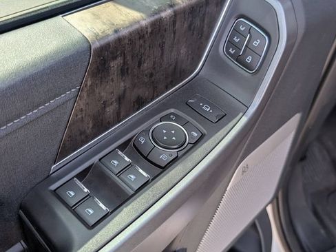 Used 2025 Ford F250 Lariat w/ FX4 Off-Road Package AWD/4WD image 11