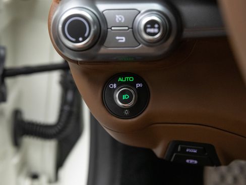 Certified 2023 Ferrari 812 GTS RWD image 27
