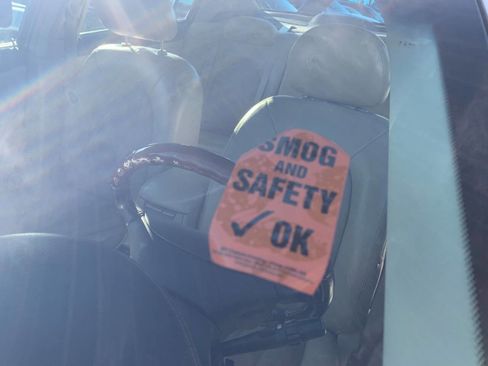 Used 2011 Buick Lucerne Super image 20