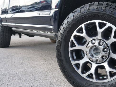 Certified 2022 Ford F250 Lariat w/ Lariat Ultimate Package AWD/4WD image 2